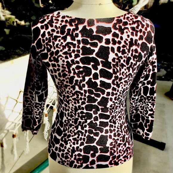 ANIMAL PRINT JOSEPH A BLOUSE SIZE MEDIUM - Picture 4 of 4
